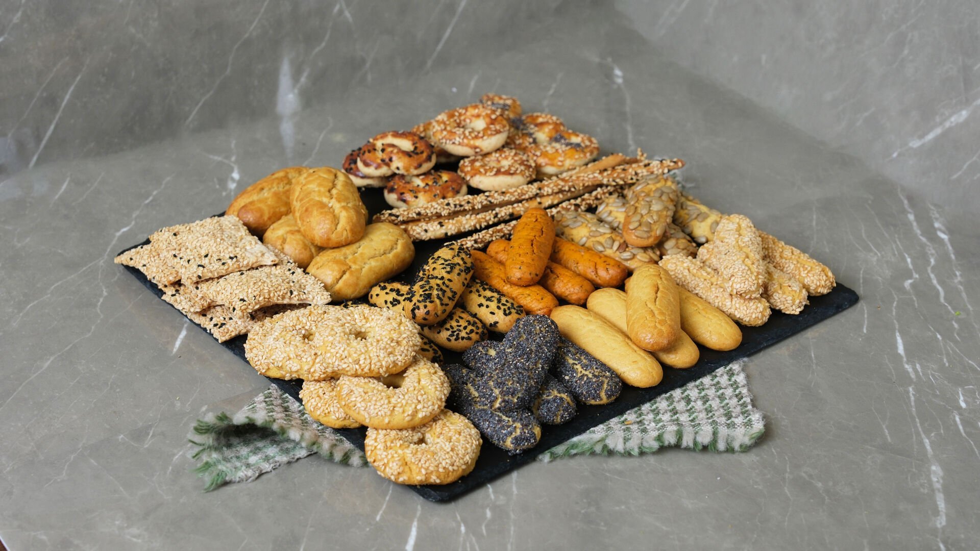 Tuzlu Kahke Karışık