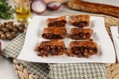 Kol Böreği ( Yeşil Zeytin Mevsimine Göre )